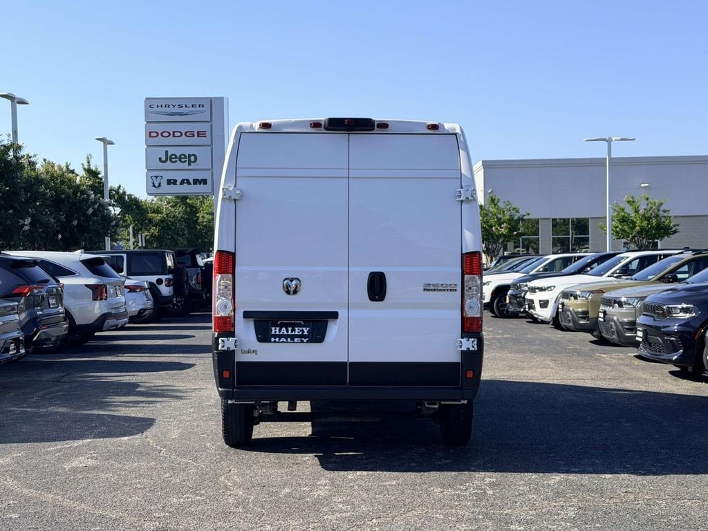 Used 2023 White Ram High Roof image 3
