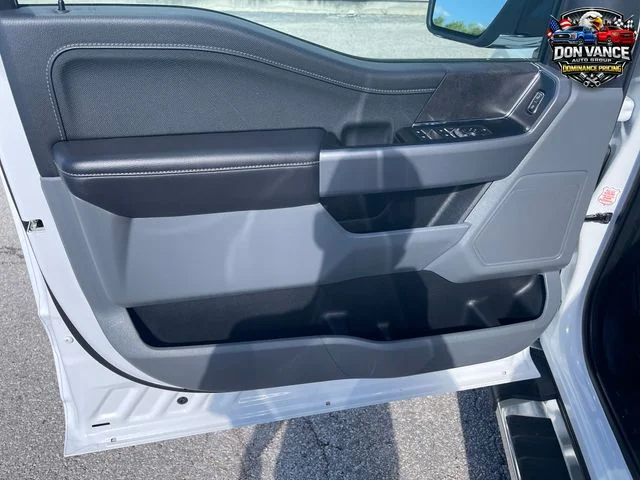 Used 2025 White Ford XLT image 10