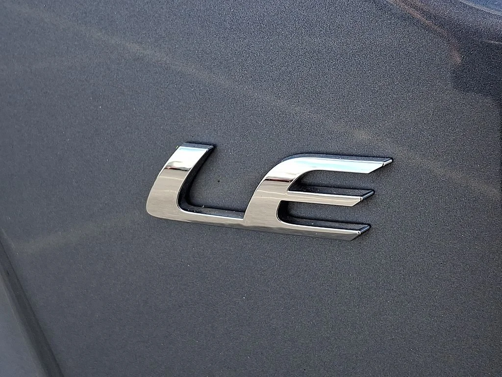 Used 2023  Toyota LE image 30