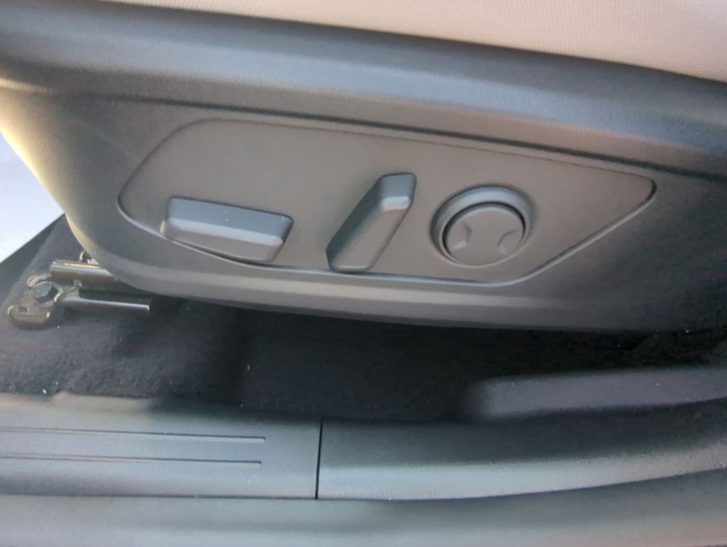 New 2026 Green Hyundai SEL image 12