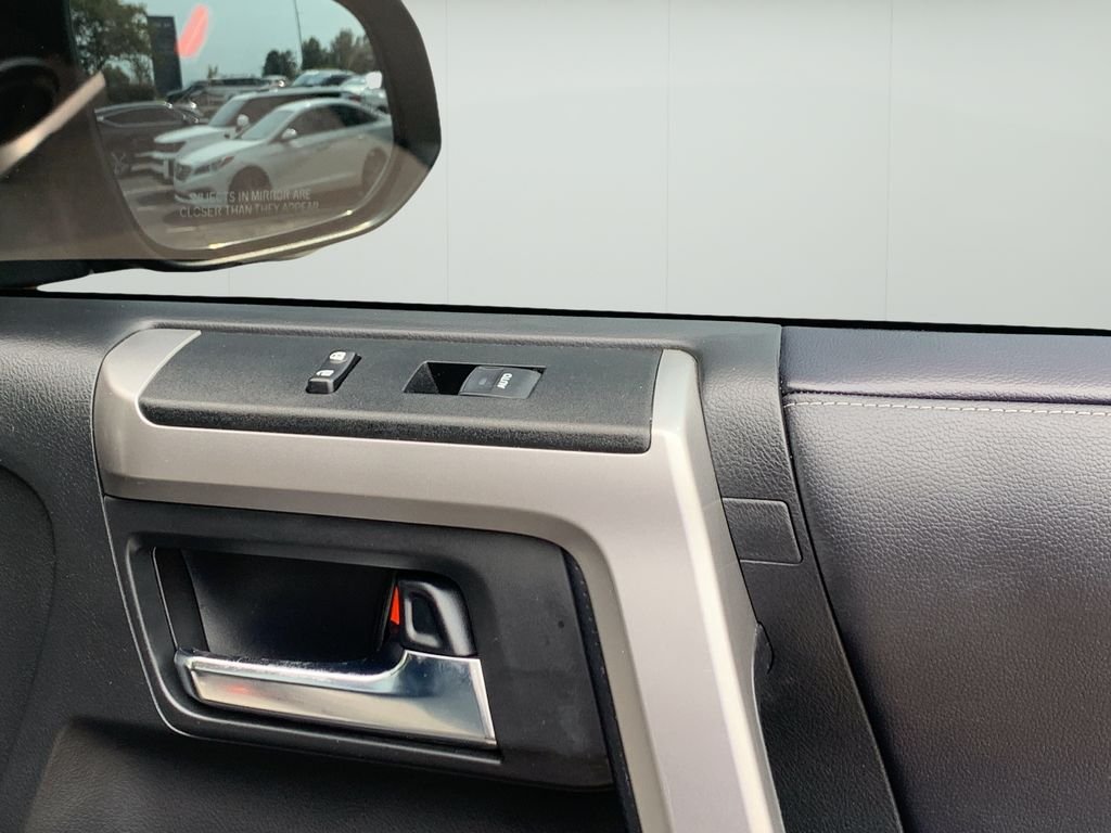 2022 Toyota 4Runner SR5 Premium - Photo 34