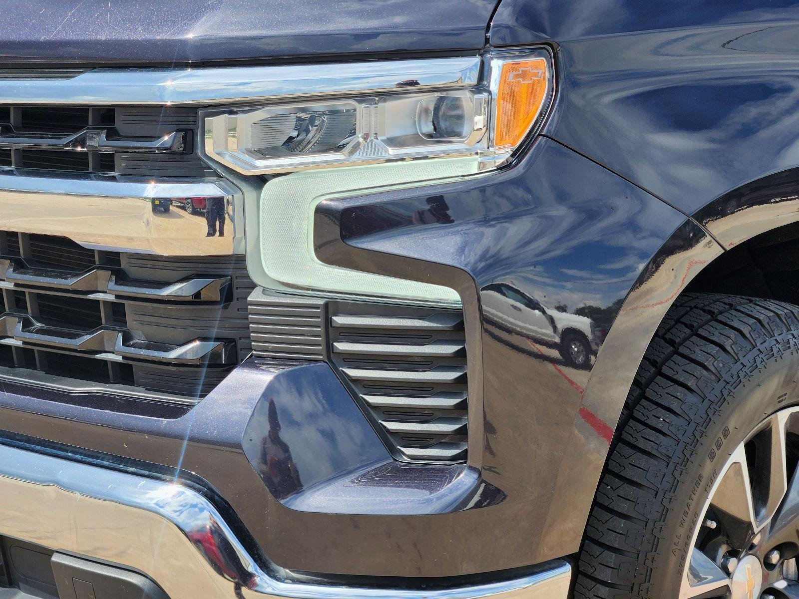 2024 Chevrolet Silverado 1500 photo 8 of 34