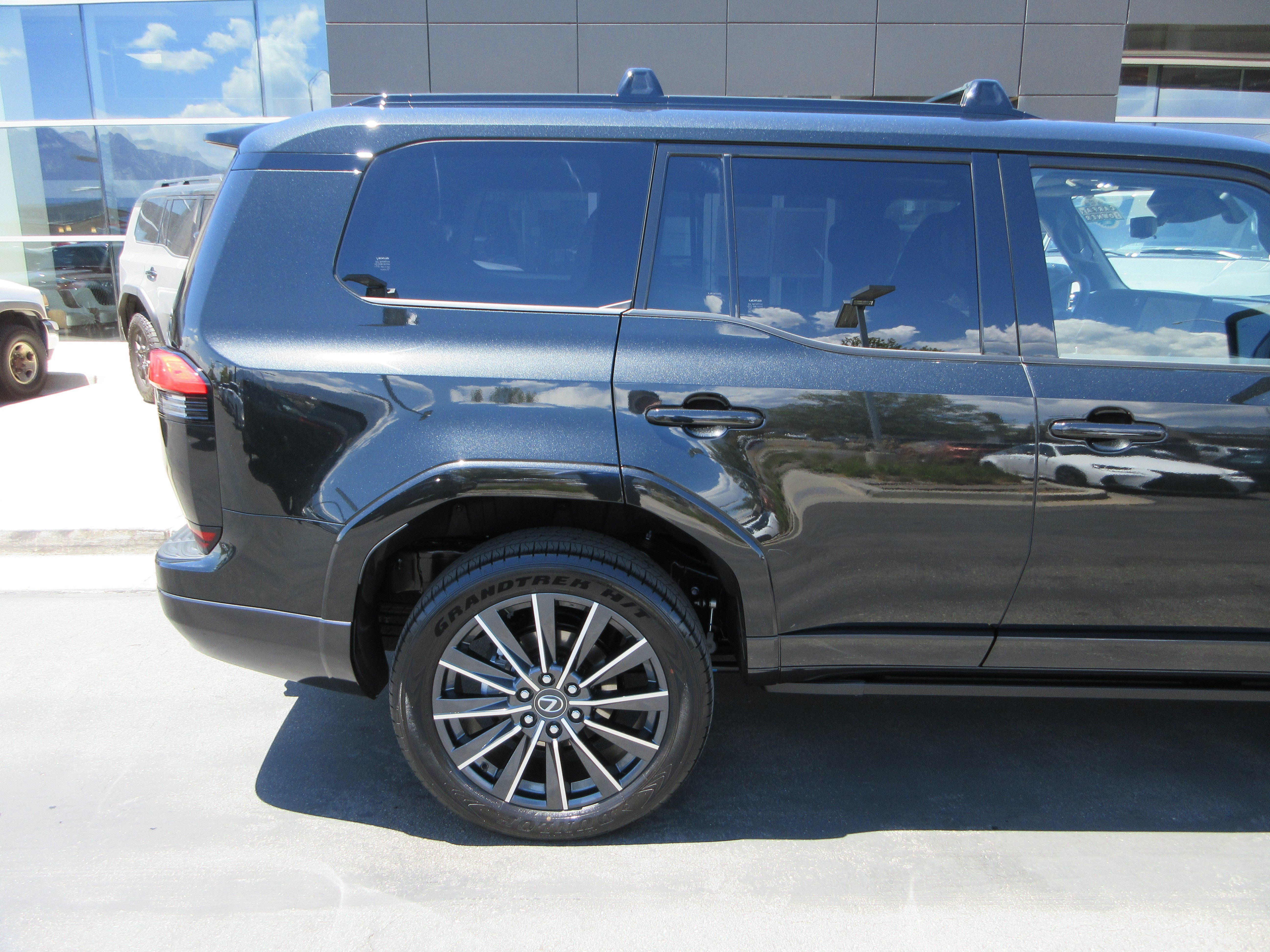 Used 2026 Caviar Lexus 550 Luxury+ image 10