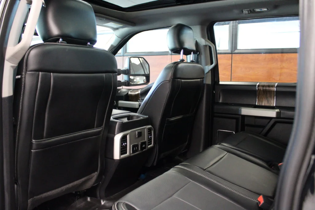 Used 2018 Shadow Black Ford Lariat image 44