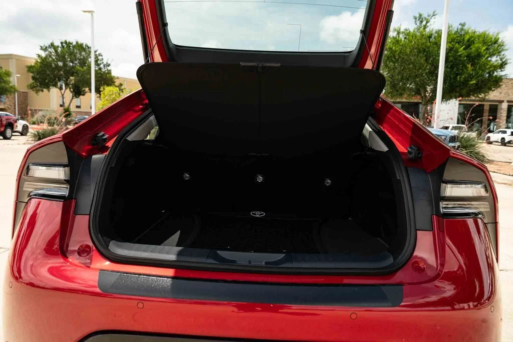 New 2026 Supersonic Red <sup>1</sup> Toyota  XSE image 21