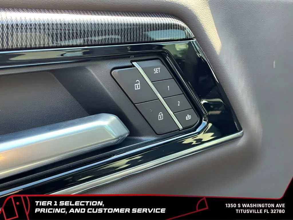 New 2026 Sterling Metallic GMC Elevation image 21