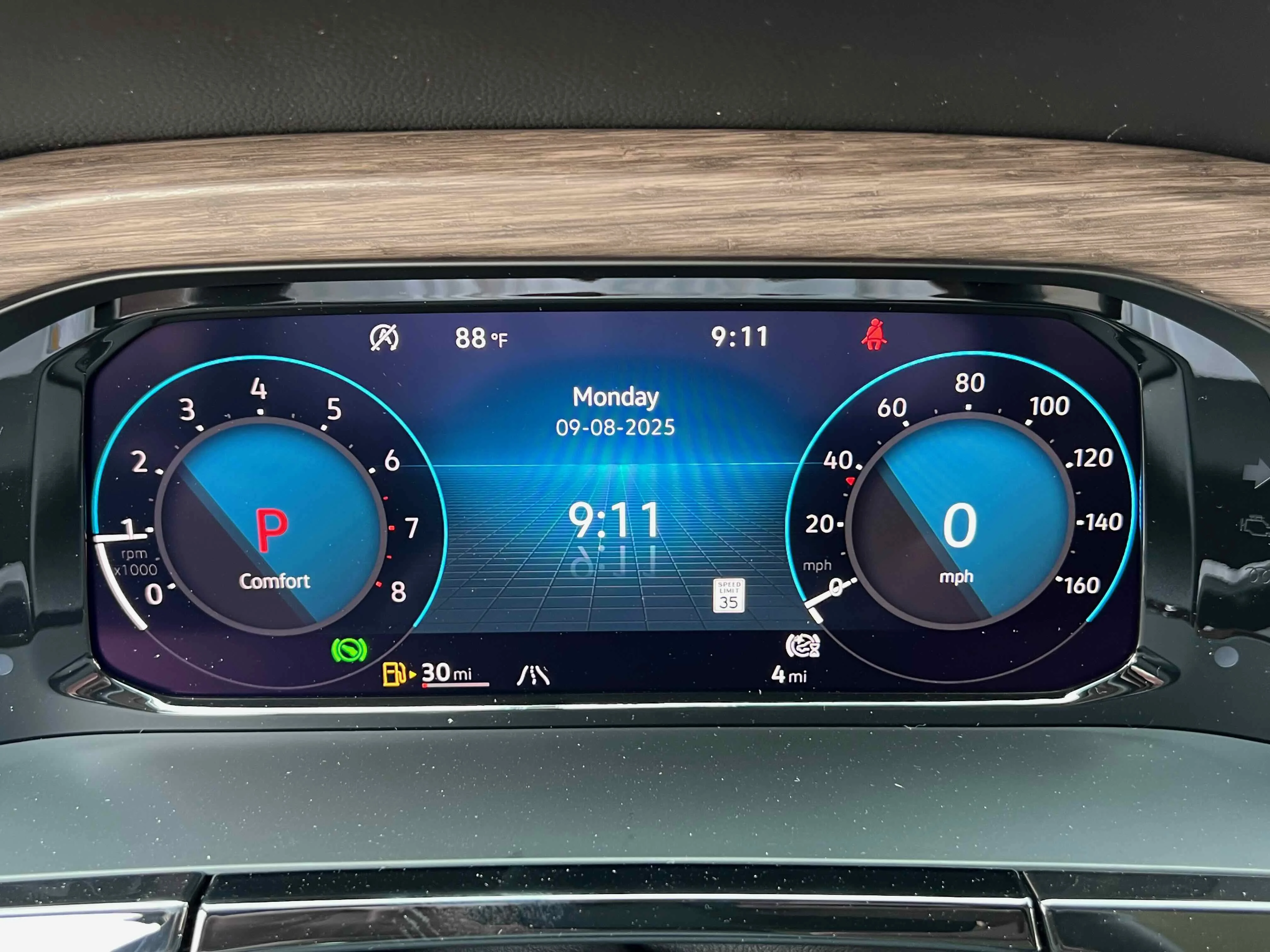 New 2026 Silver Mist Volkswagen 2.0T SEL image 31