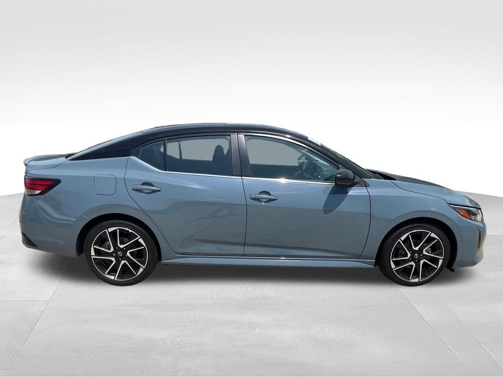 Used 2024 Gray Nissan SR image 6