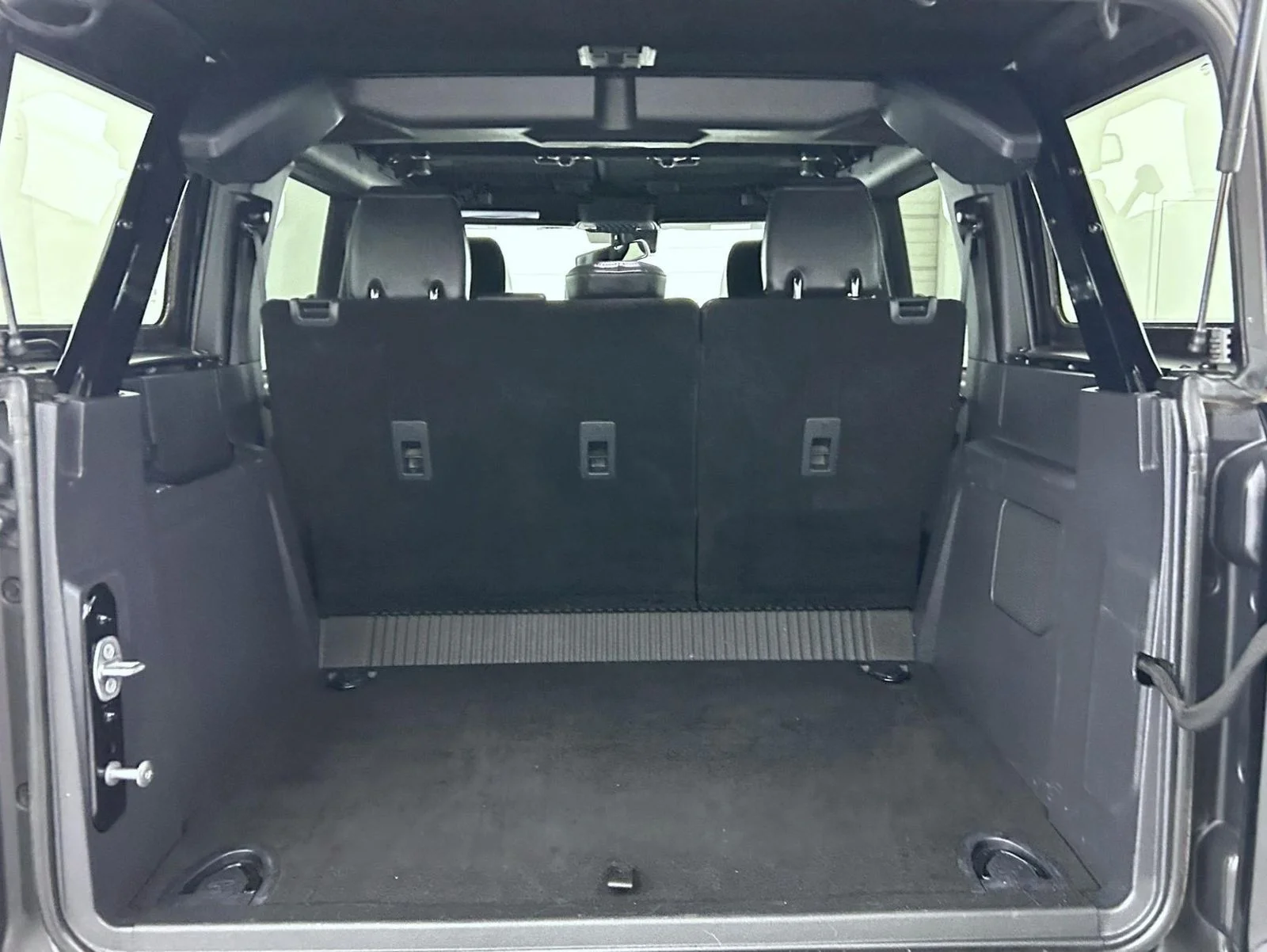 Used 2024 Black Ford Wildtrak image 22