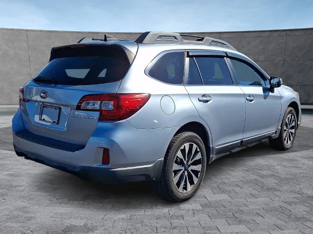Used 2016 Silver Subaru 2.5i image 6