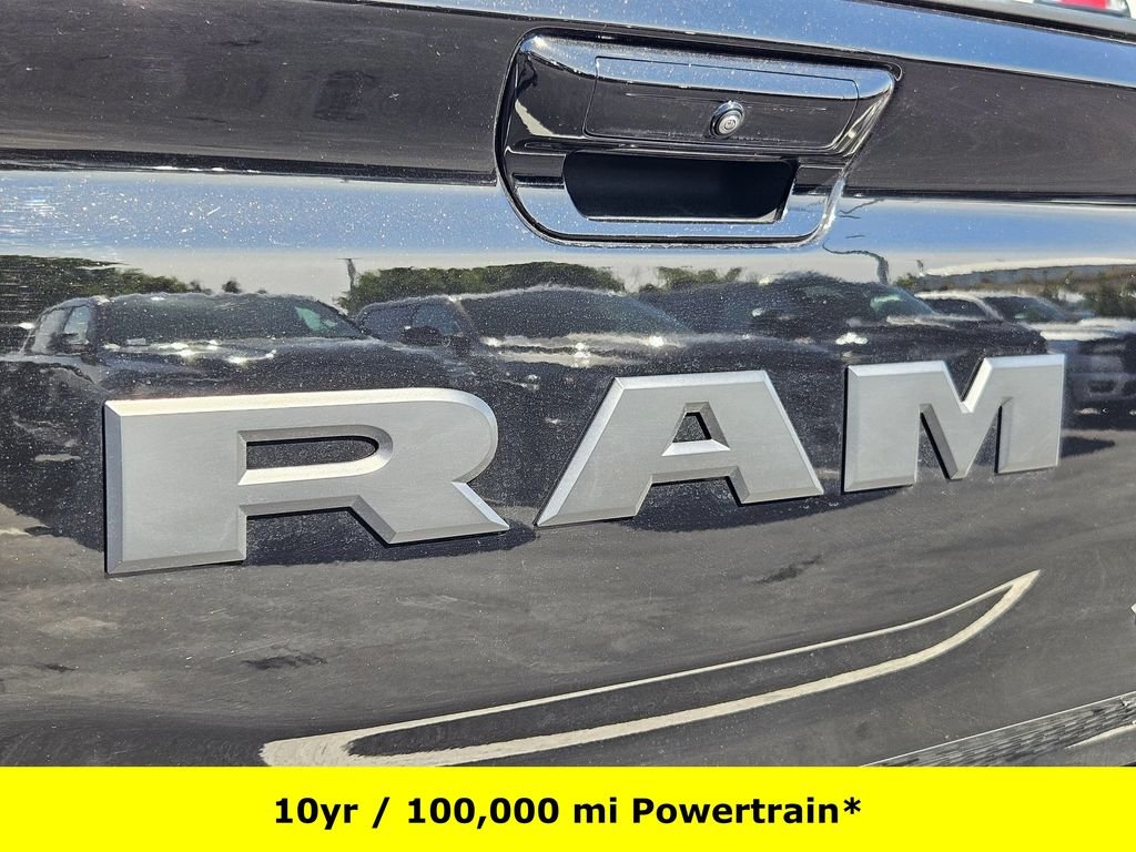 New 2026 Diamond Black Crystal Pearl-Coat Exterior Paint RAM Big Horn/Lone Star image 29