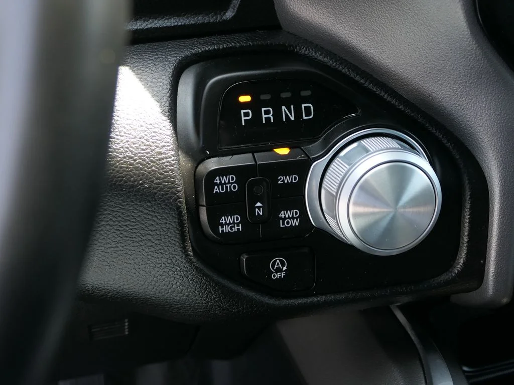 2024 RAM Ram 1500 Pickup Laramie - Photo 18