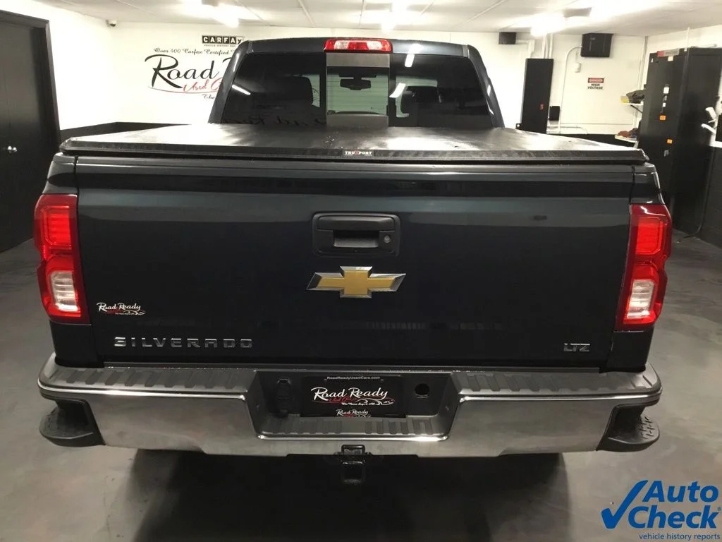 Used 2018 Gray Chevrolet LTZ image 9