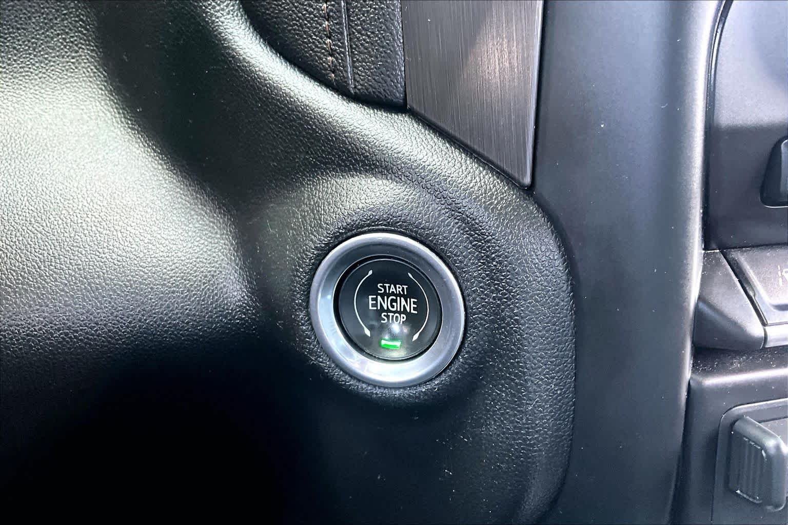 Used 2020 Satin Steel Metallic GMC AT4 image 35