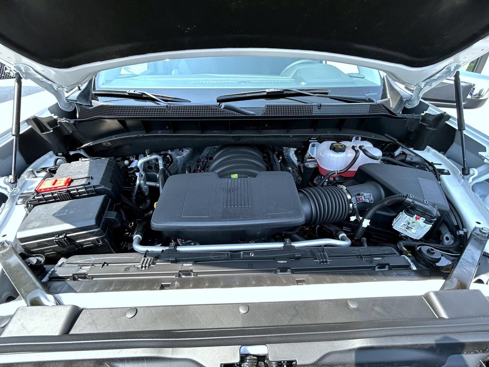 New 2026 Summit White Chevrolet LT image 26