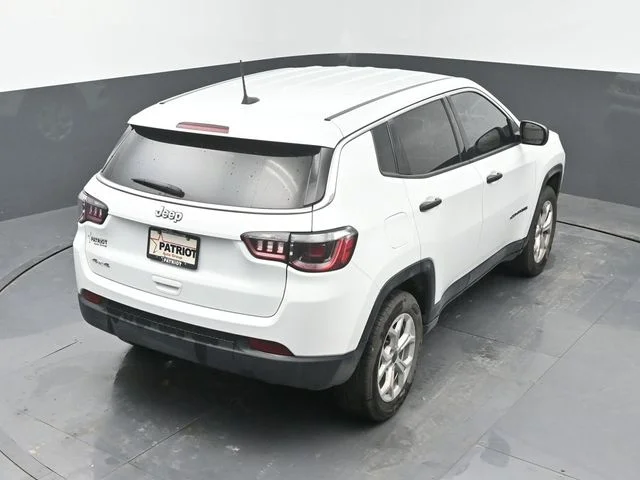 Used 2025 White Jeep Sport image 38