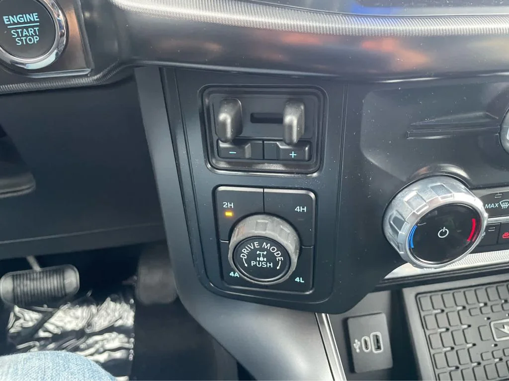 New 2026 Agate Black Metallic Ford Lariat® image 24
