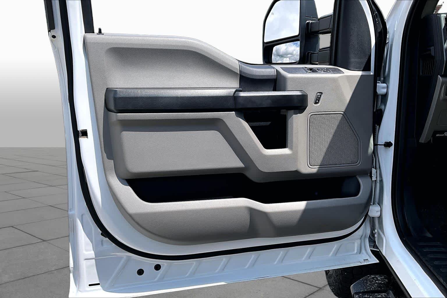 Certified Used 2022 Oxford White Ford XL image 19