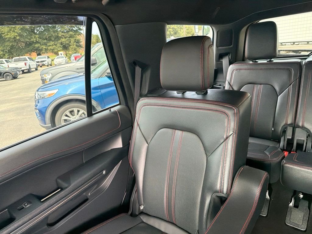 Used 2022 White Ford Limited image 13