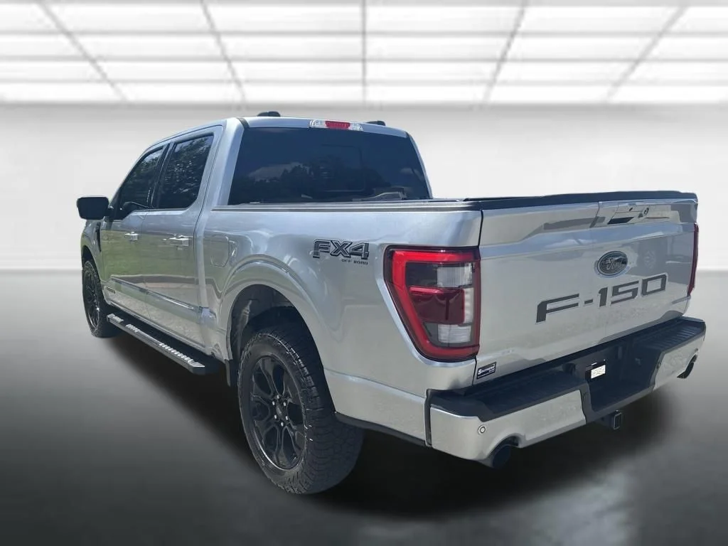 Used 2023 Silver Ford Lariat image 3