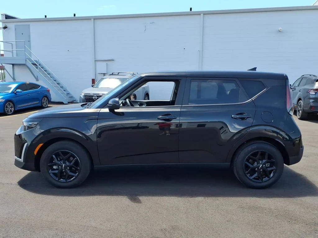 2024 Kia Soul LX - Photo 7
