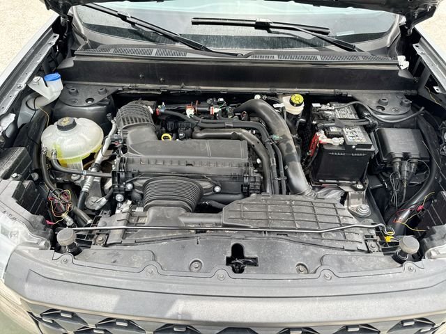 Used 2025 Gray Ford XLT image 24