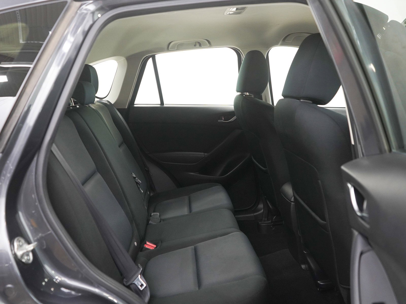 Used 2015 Meteor Gray Mica Mazda Sport image 12