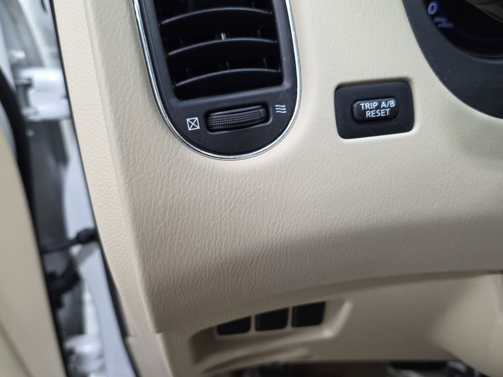 Used 2016 Majestic INFINITI Base image 26