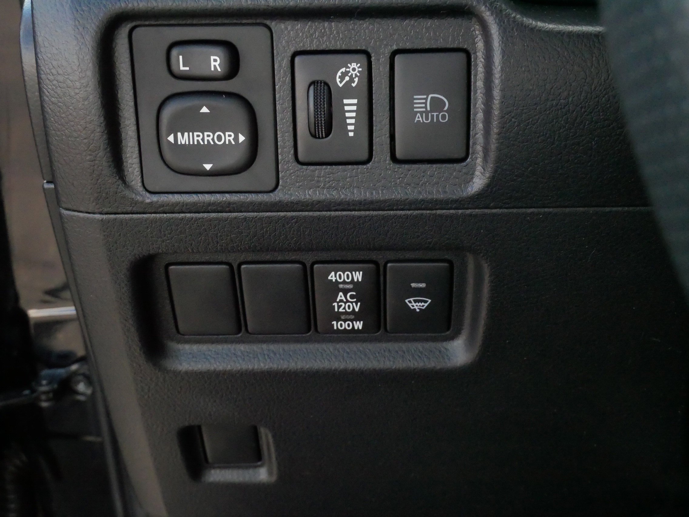 Used 2023 Midnight Black Metallic Toyota SR5 image 27