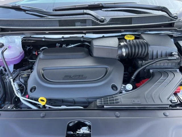 2026 Chrysler Pacifica Select - Photo 20