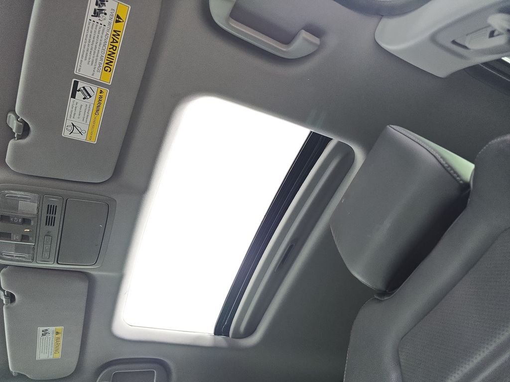 Used 2017 Black Honda Touring image 28