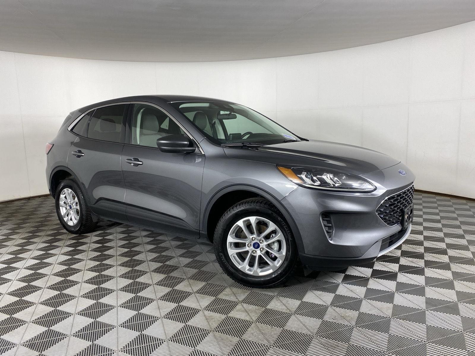 Used 2022 Carbonized Gray Ford SE image 11