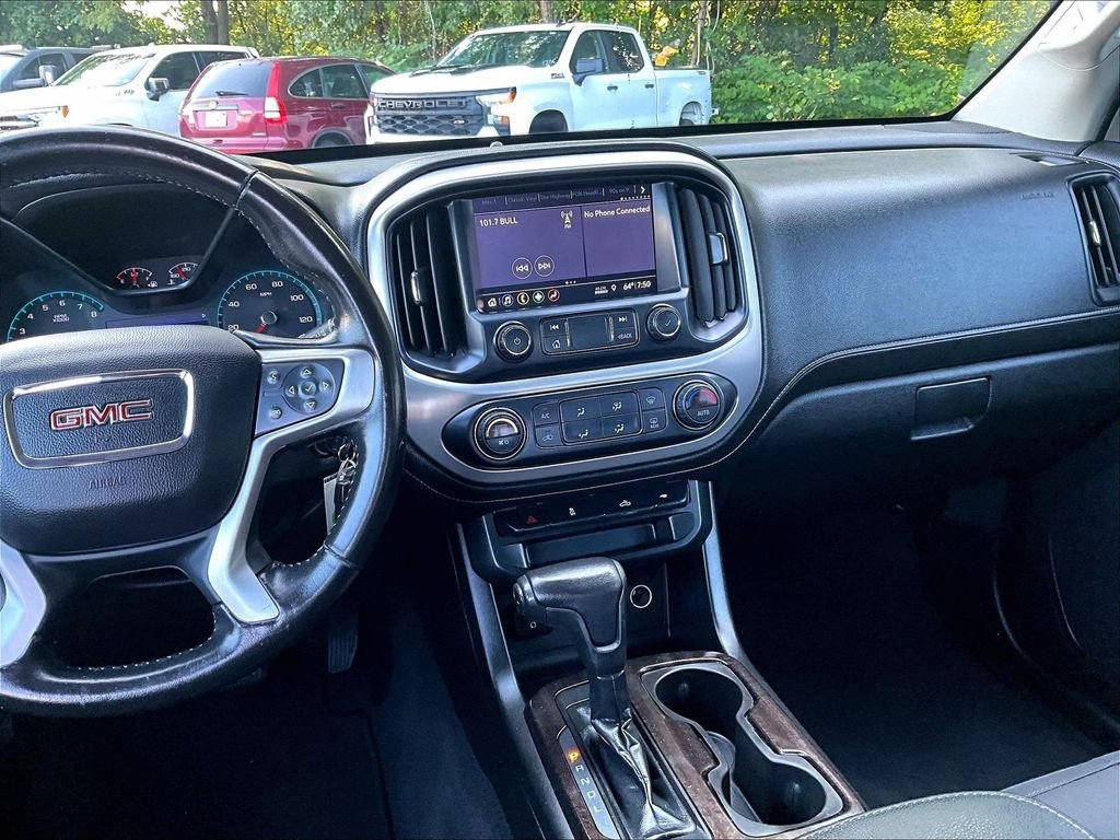 Used 2020 Gray GMC SLE1 image 17