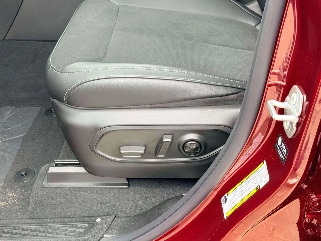 New 2026 Red Jeep Altitude image 14