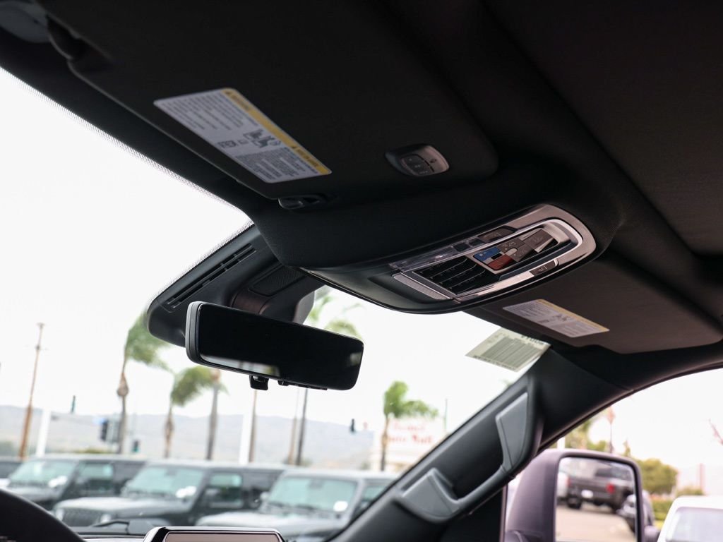 New 2026 Diamond Black Crystal Pearl-Coat Exterior Paint RAM RHO image 12