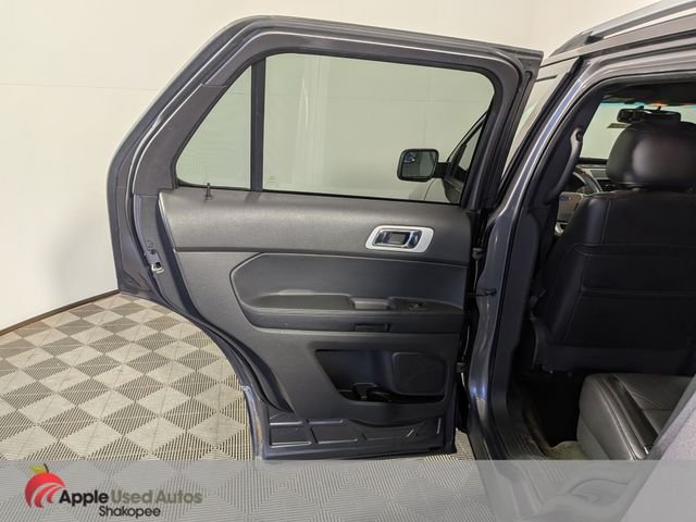 Used 2013 Gray Ford XLT image 28