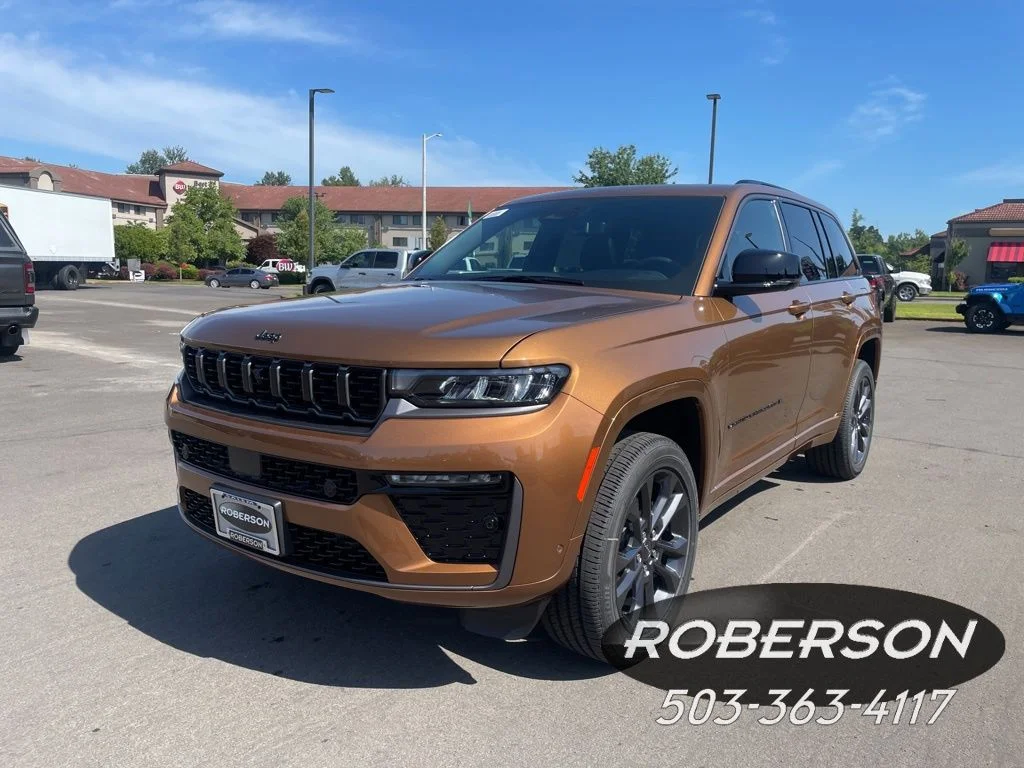 2026 Jeep Grand Cherokee Limited Reserve 4x4's photo