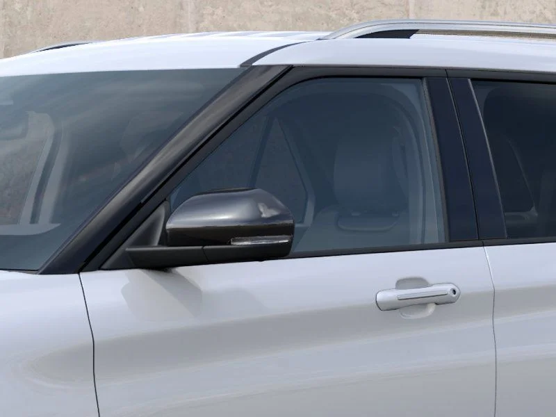New 2027 Star White Metallic Tri-Coat Ford Platinum™ image 22