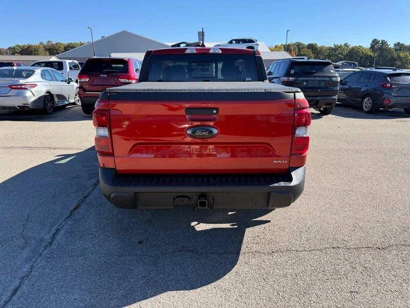 Used 2023 Red Ford XLT image 17