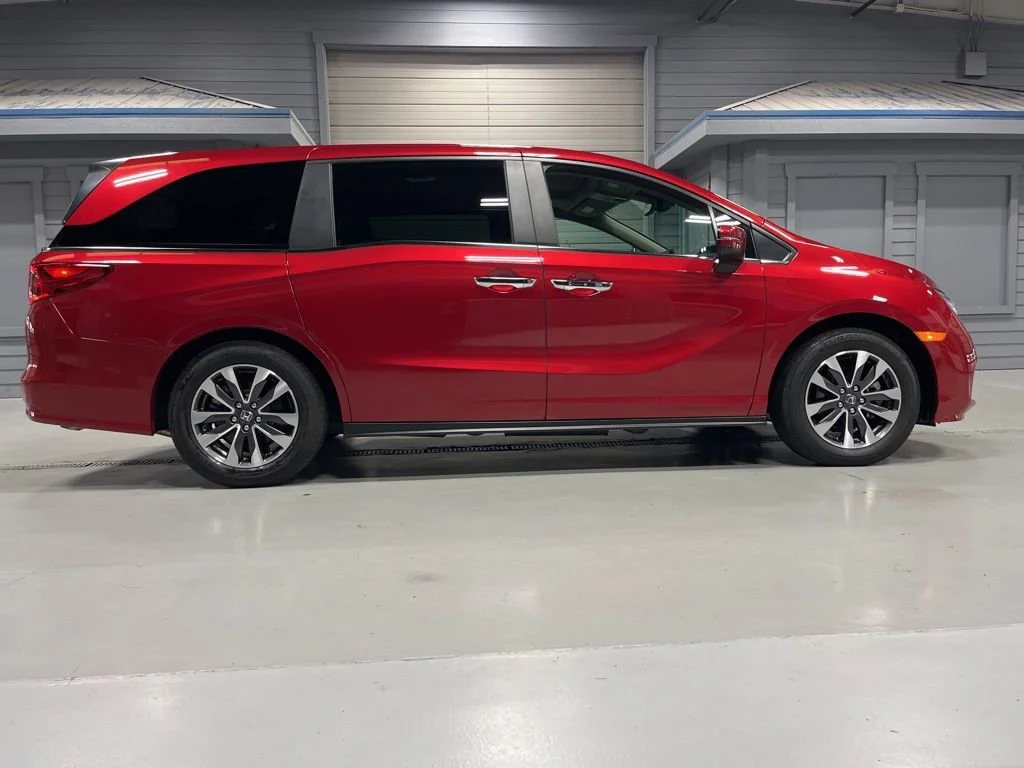 Certified Used 2024 Radiant Red Metallic II Honda EX-L image 51