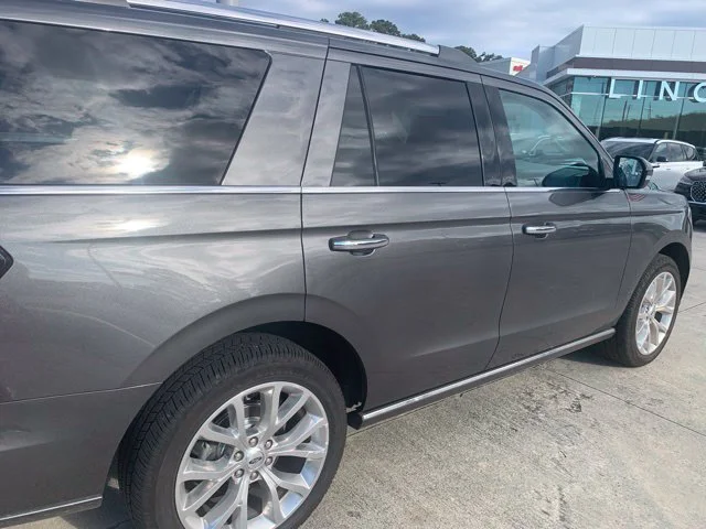 Used 2019 Gray Ford Limited image 6