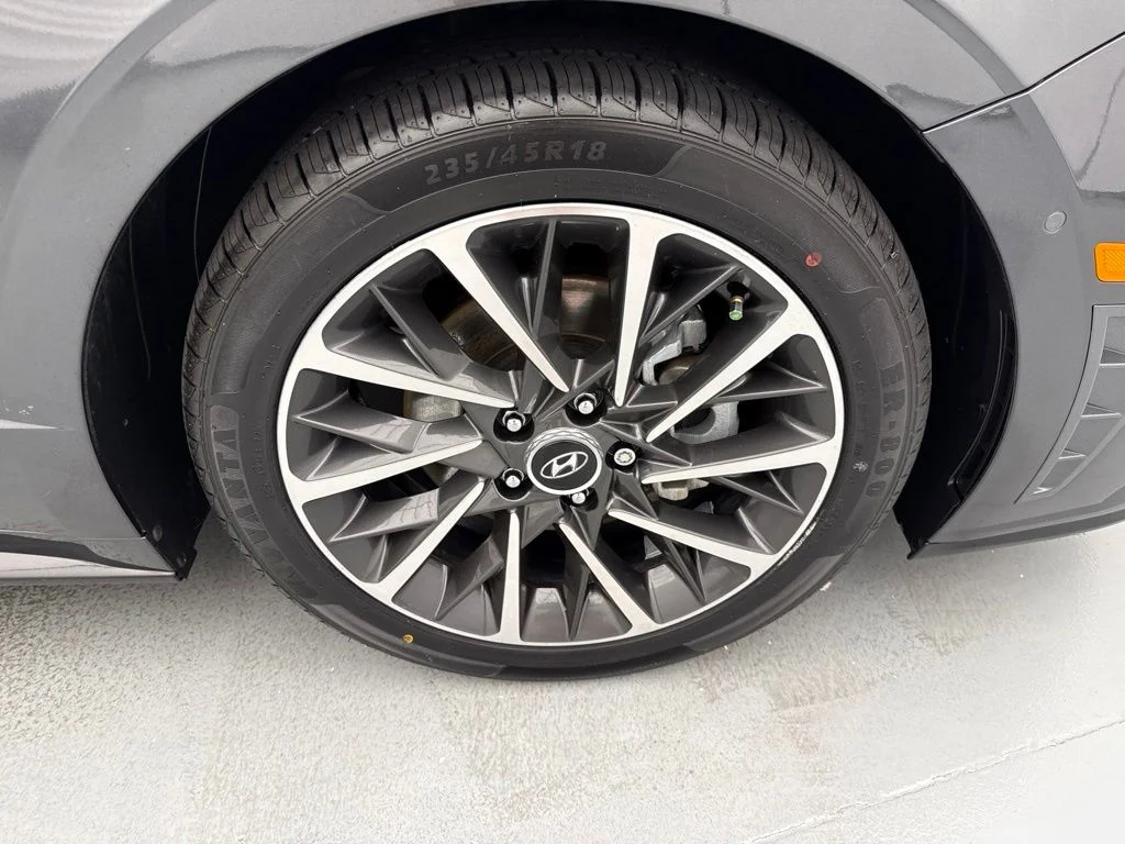 Used 2021 Gray Hyundai Limited image 14