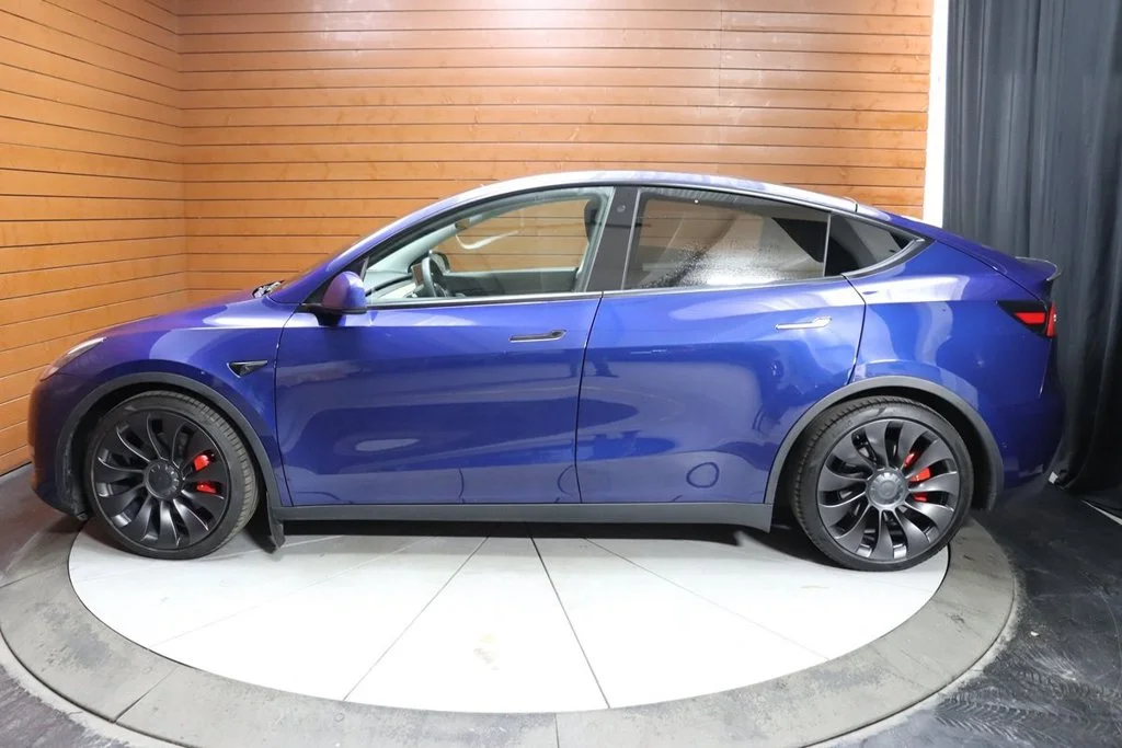 Used 2023 Deep Blue Metallic Tesla Performance image 9