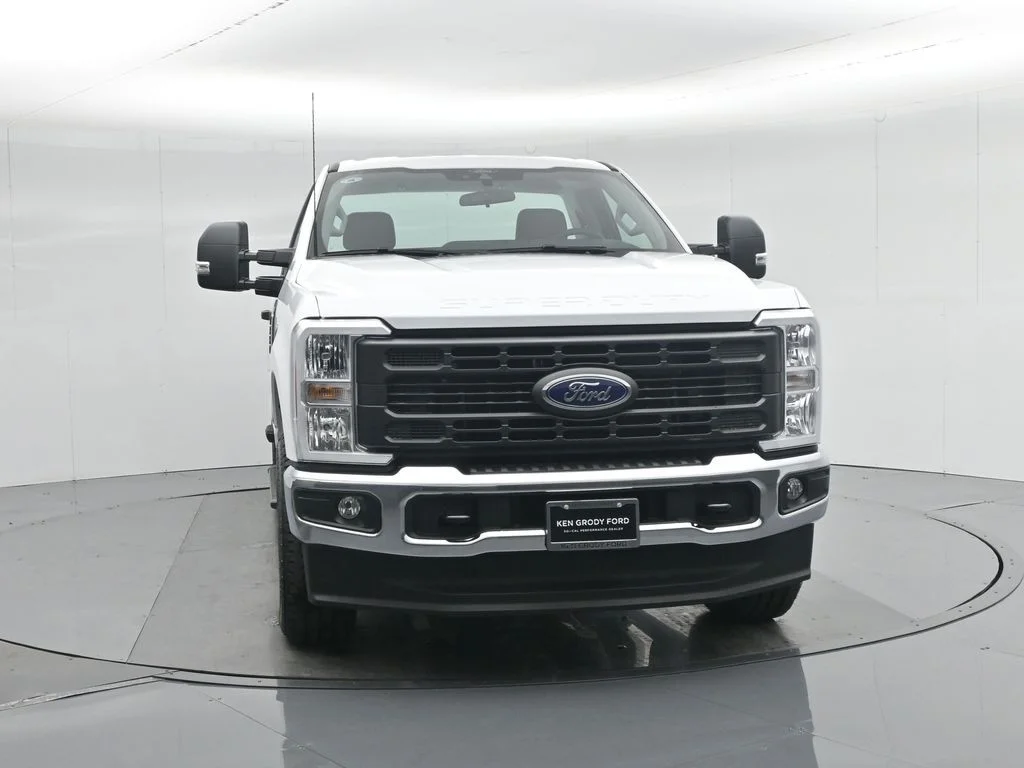 New 2026 Oxford White Ford XL image 49