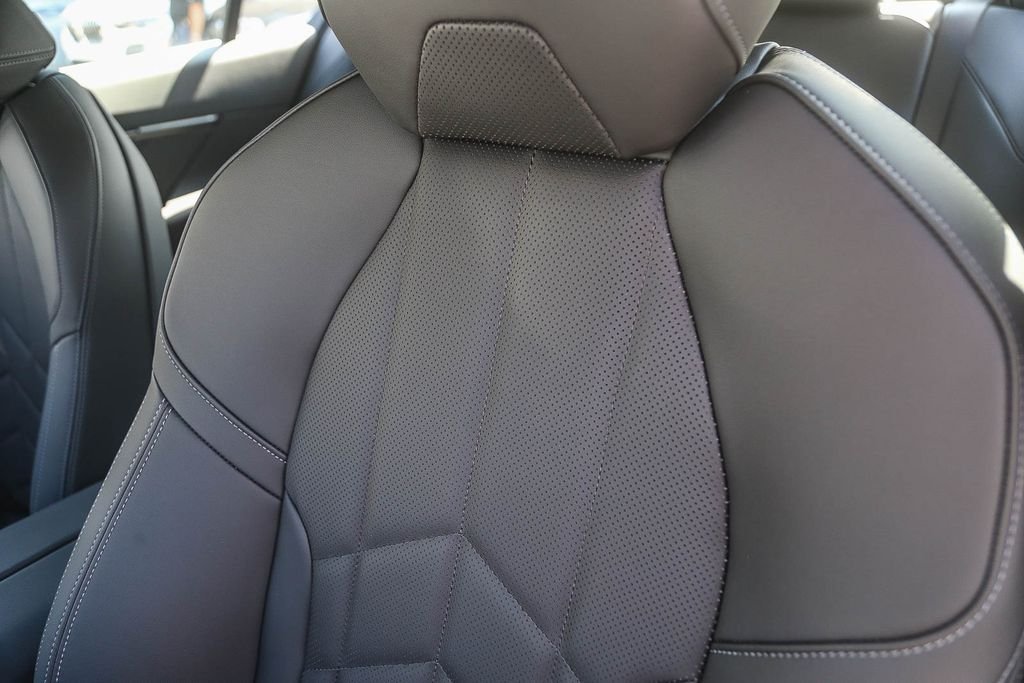 New 2026 Black Sapphire Metallic BMW 530i image 20
