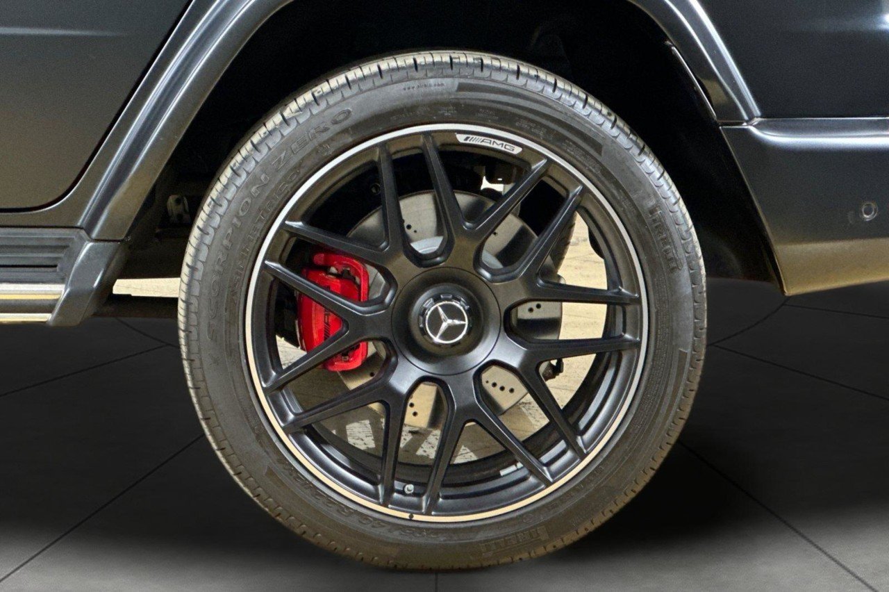 Used 2024 MANUFAKTUR Platinum magno Mercedes-Benz AMG® G 63 image 26