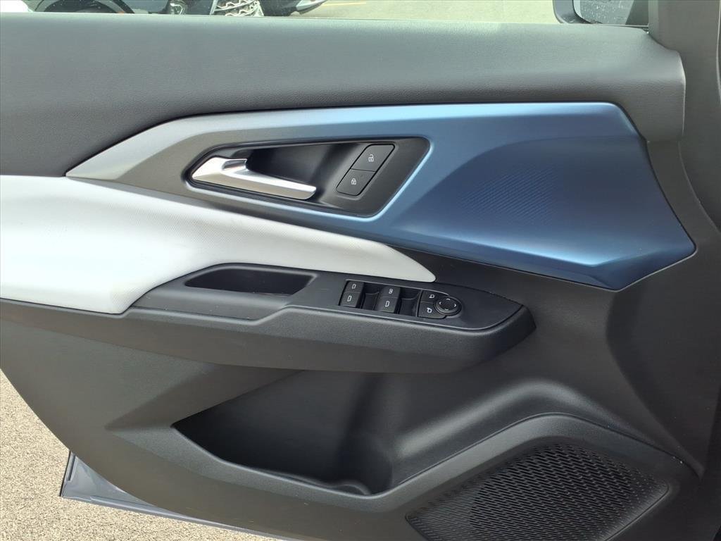 2026 Chevrolet Equinox EV 2LT - Photo 8
