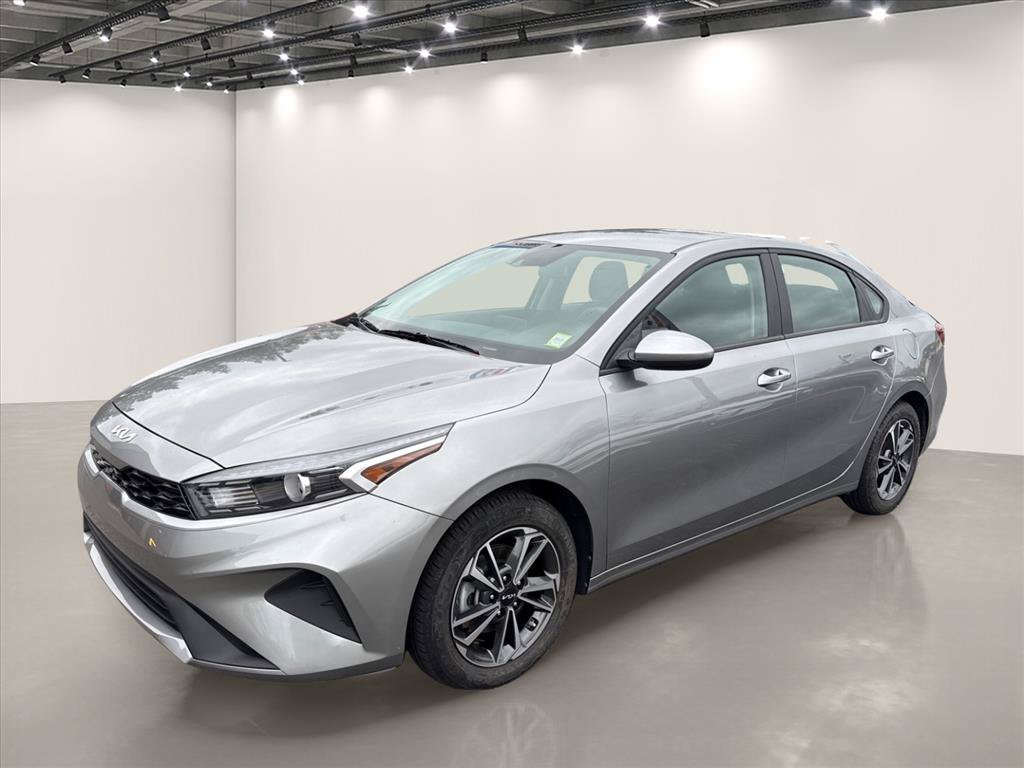 Certified Used 2023 Steel Gray Kia LXS image 4