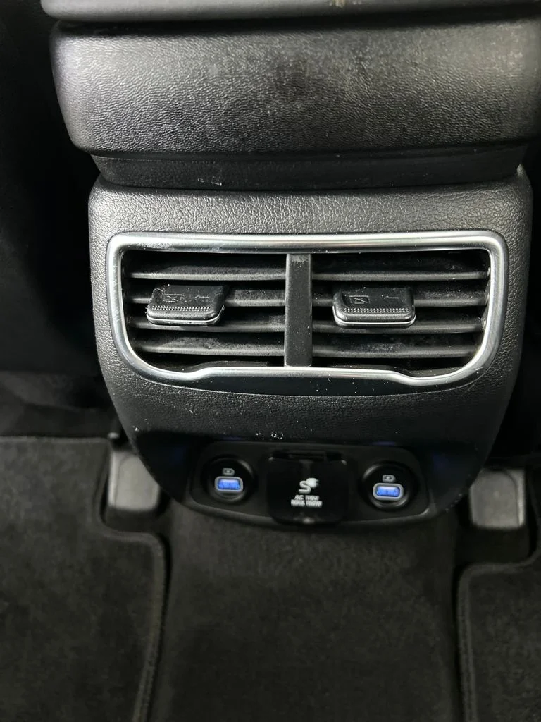 Used 2022 Black Hyundai Limited image 14