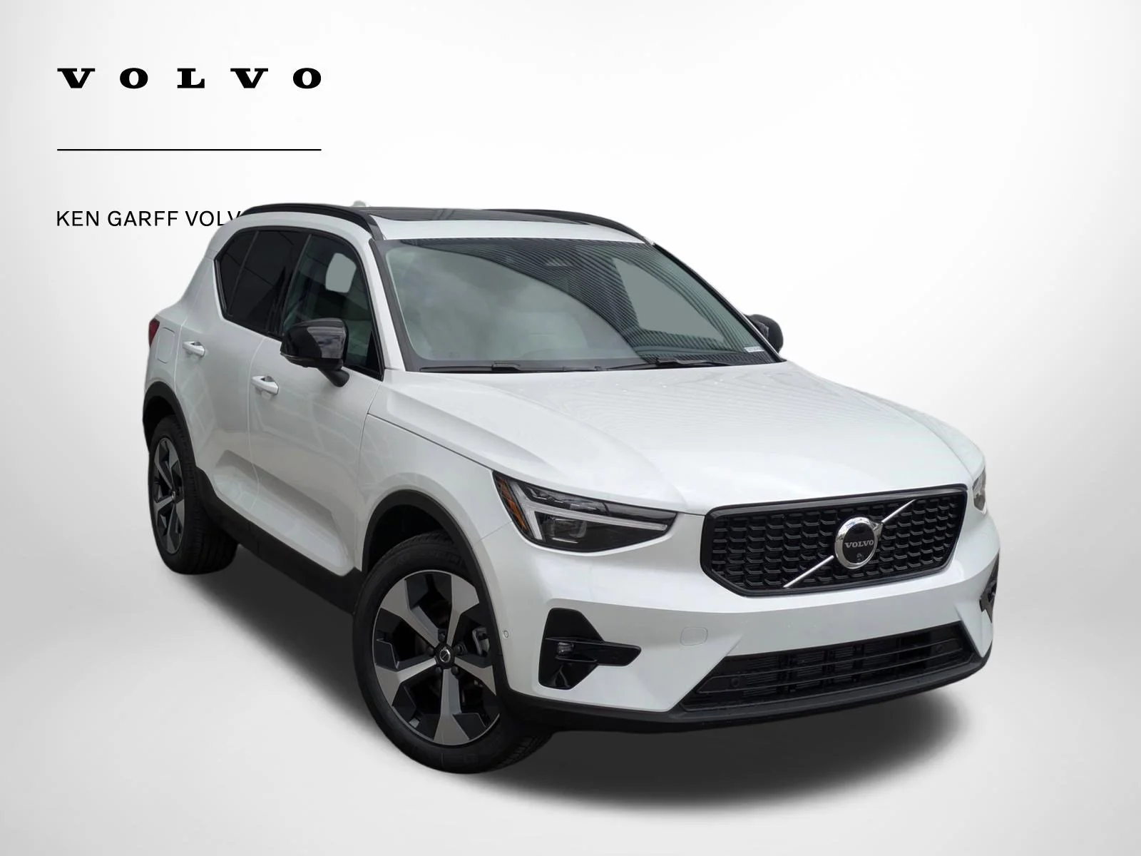 2026 Volvo XC40 B5 Plus Dark AWD's photo